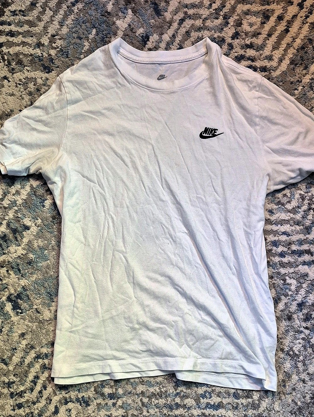Nike The Nike Tee Club Graphic T-Shirt Short Sleeve Tee White Large